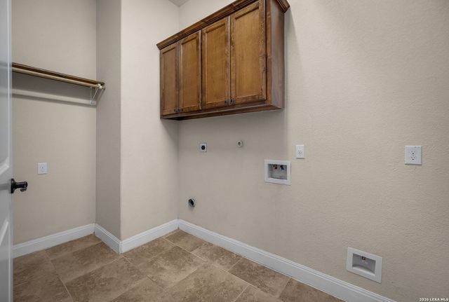 1208 Decanter Dr., New Braunfels, TX 78132