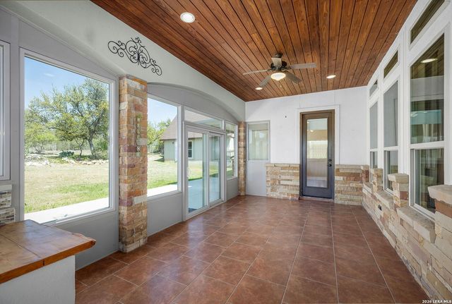 1208 Decanter Dr., New Braunfels, TX 78132