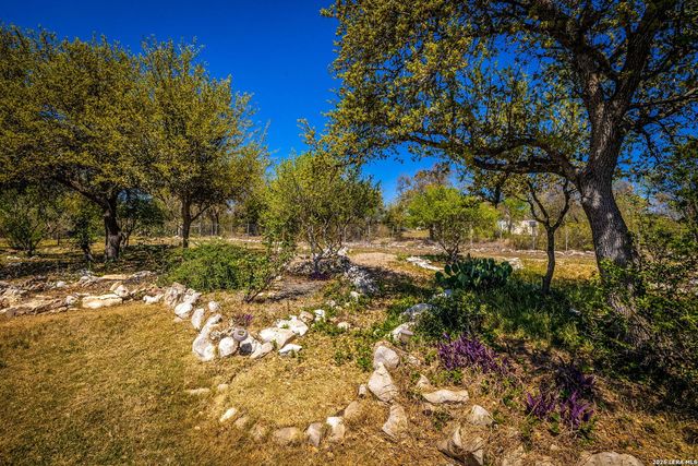 1208 Decanter Dr., New Braunfels, TX 78132