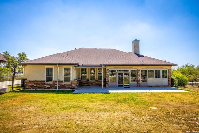 1208 Decanter Dr., New Braunfels, TX 78132