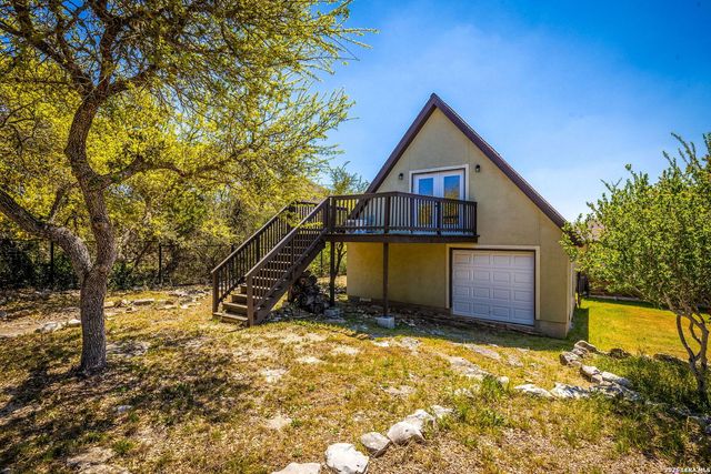 1208 Decanter Dr., New Braunfels, TX 78132