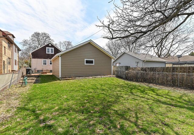 2213 N 65th STREET, Wauwatosa, WI 53213