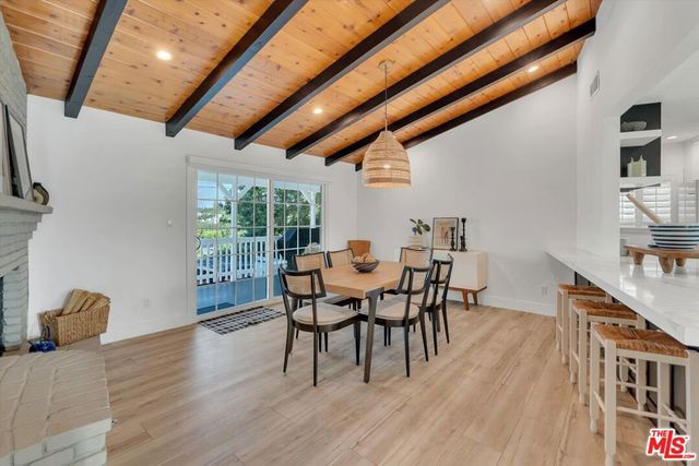 9449 Forbes Avenue, Los Angeles, CA 91343