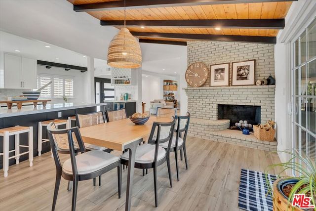 9449 Forbes Avenue, Los Angeles, CA 91343