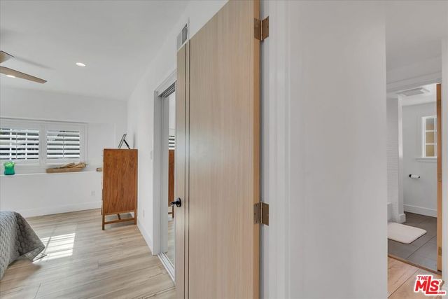 9449 Forbes Avenue, Los Angeles, CA 91343