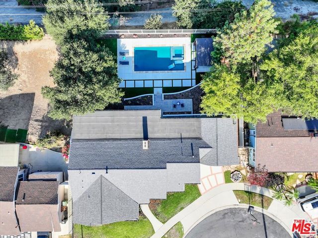 9449 Forbes Avenue, Los Angeles, CA 91343