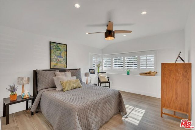 9449 Forbes Avenue, Los Angeles, CA 91343