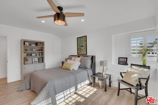 9449 Forbes Avenue, Los Angeles, CA 91343