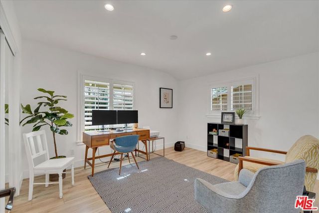 9449 Forbes Avenue, Los Angeles, CA 91343