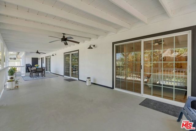 9449 Forbes Avenue, Los Angeles, CA 91343