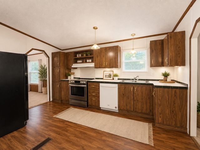 344 Holmes Road, Onalaska, TX 77360