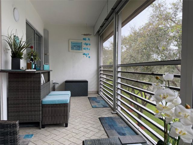 2304 Lucaya Lane L4, Coconut Creek, FL 33066