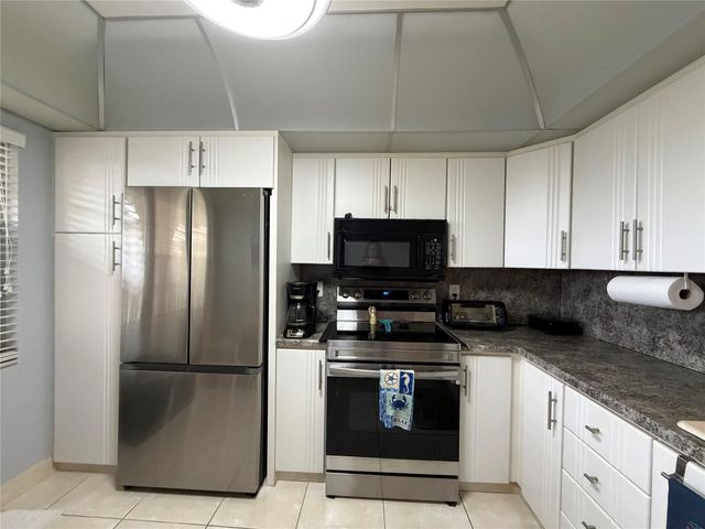 2304 Lucaya Lane L4, Coconut Creek, FL 33066