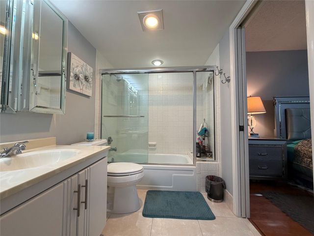 2304 Lucaya Lane L4, Coconut Creek, FL 33066