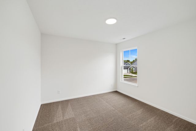 3756 Wild Grove Way, Valparaiso, IN 46385