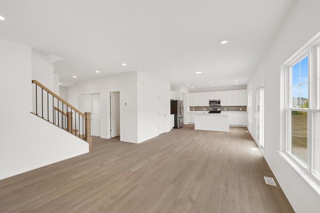 3756 Wild Grove Way, Valparaiso, IN 46385