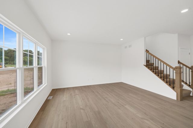 3756 Wild Grove Way, Valparaiso, IN 46385