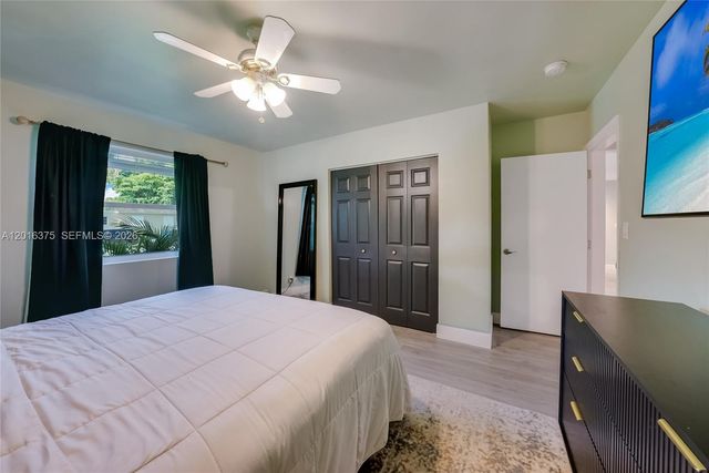 2747 Dewey St, Hollywood, FL 33020