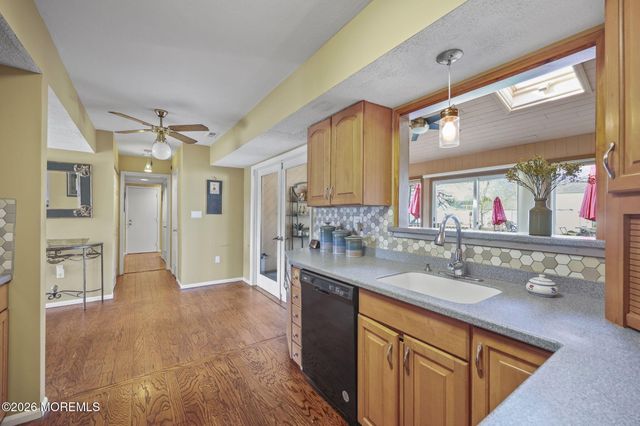 19 Plymouth Lane, Manalapan, NJ 07726