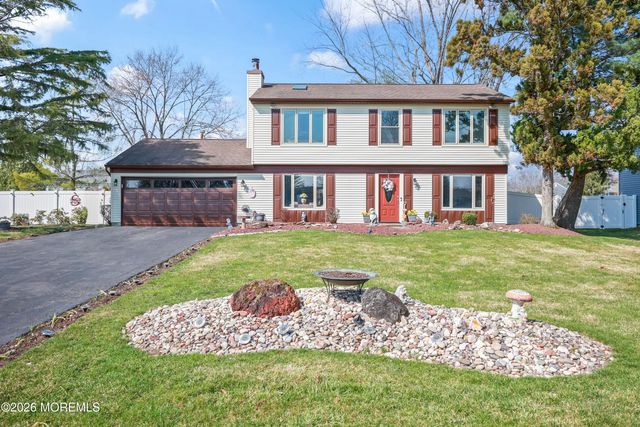 19 Plymouth Lane, Manalapan, NJ 07726