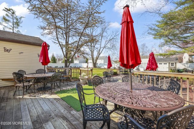 19 Plymouth Lane, Manalapan, NJ 07726