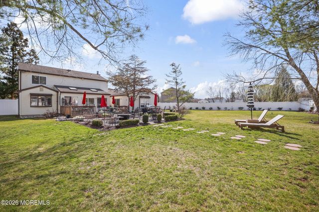 19 Plymouth Lane, Manalapan, NJ 07726