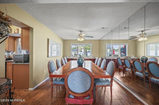 19 Plymouth Lane, Manalapan, NJ 07726