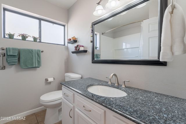 933 E Mesquite Drive, Tucson, AZ 85719