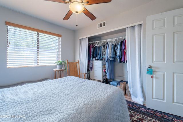 933 E Mesquite Drive, Tucson, AZ 85719