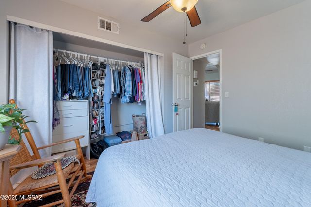 933 E Mesquite Drive, Tucson, AZ 85719