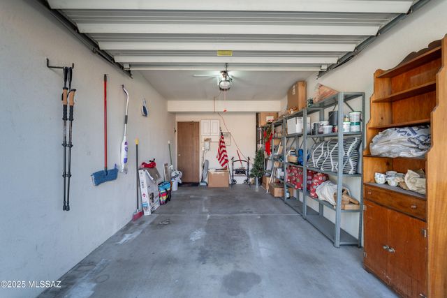 933 E Mesquite Drive, Tucson, AZ 85719