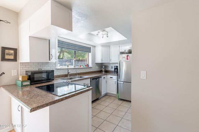 933 E Mesquite Drive, Tucson, AZ 85719