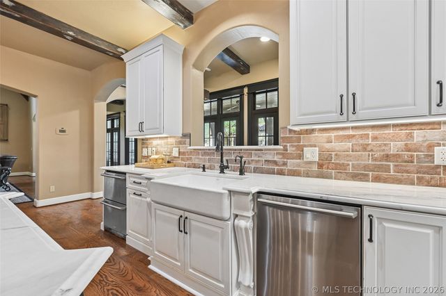 3752 S Xanthus Avenue, Tulsa, OK 74105