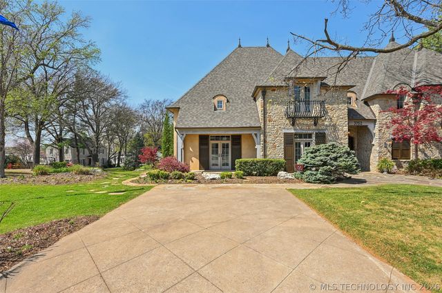 3752 S Xanthus Avenue, Tulsa, OK 74105