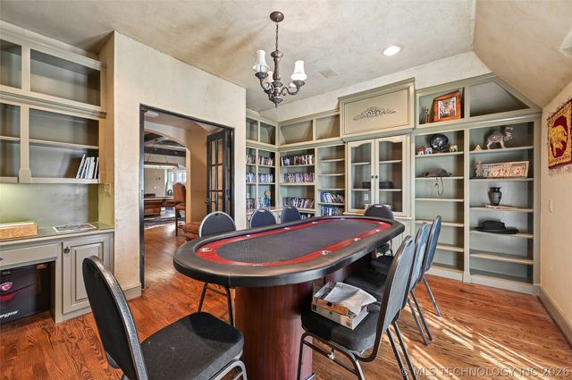 3752 S Xanthus Avenue, Tulsa, OK 74105