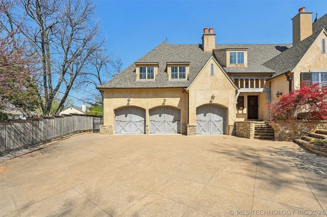 3752 S Xanthus Avenue, Tulsa, OK 74105