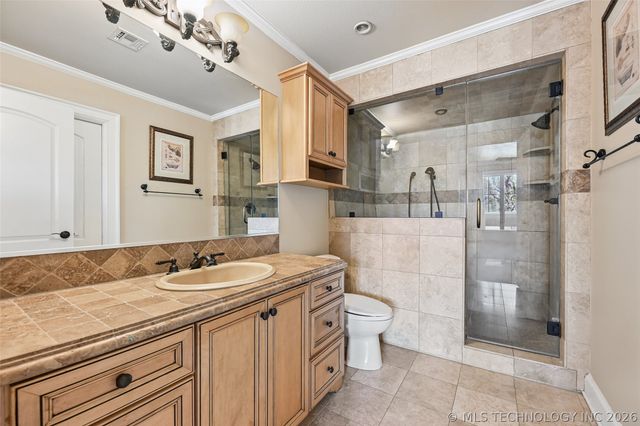 3752 S Xanthus Avenue, Tulsa, OK 74105