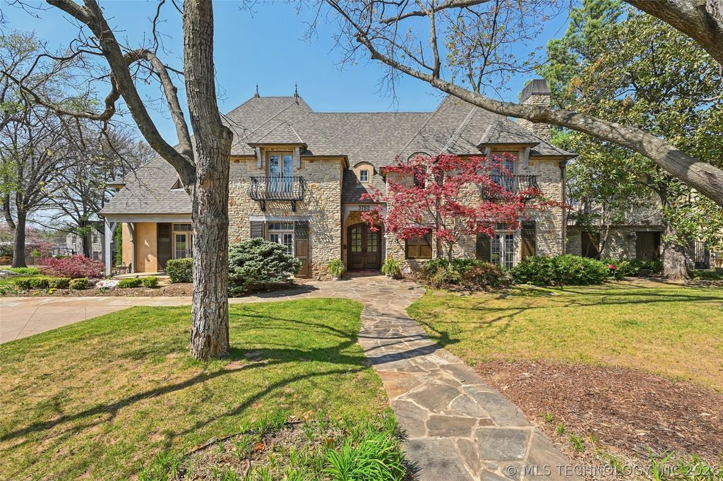 3752 S Xanthus Avenue, Tulsa, OK 74105