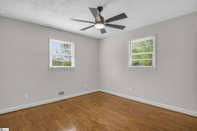 266 West Avenue, Spartanburg, SC 29301