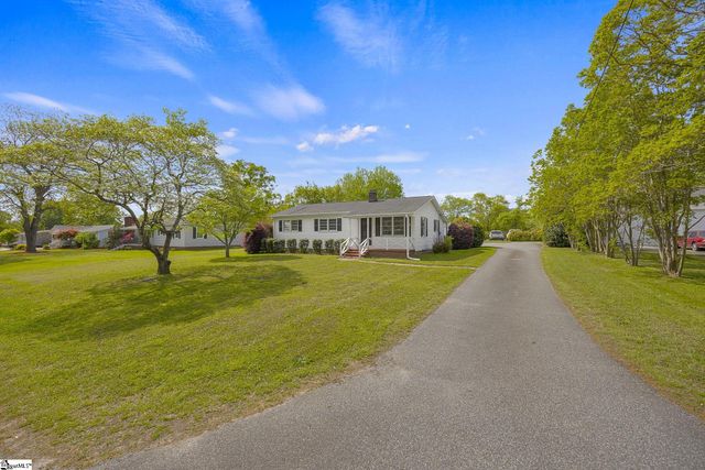 266 West Avenue, Spartanburg, SC 29301