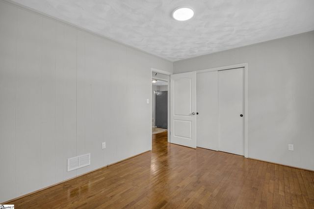 266 West Avenue, Spartanburg, SC 29301