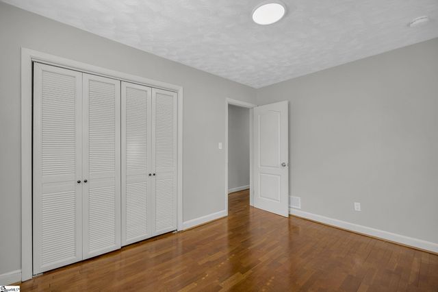 266 West Avenue, Spartanburg, SC 29301