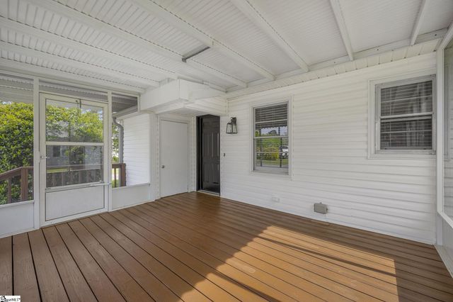 266 West Avenue, Spartanburg, SC 29301