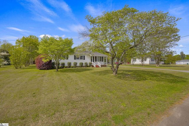 266 West Avenue, Spartanburg, SC 29301