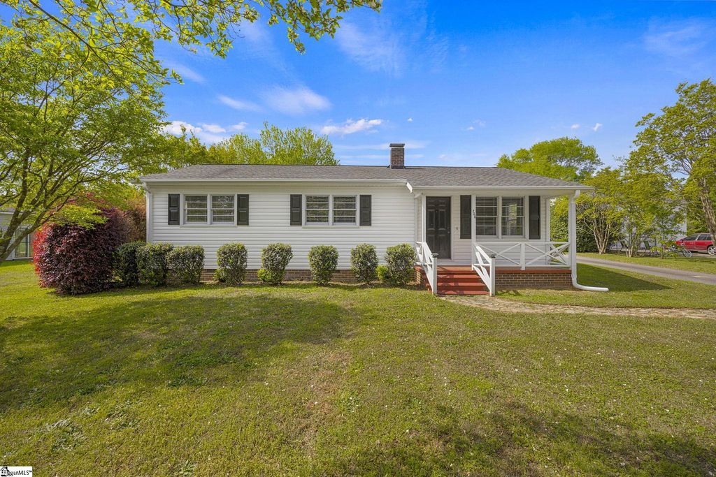 266 West Avenue, Spartanburg, SC 29301