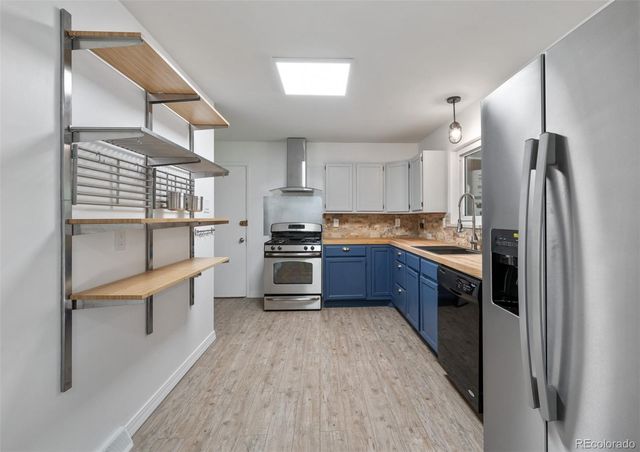 1630 S Forest Street, Denver, CO 80222