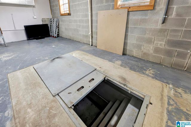 4710 HOLLOW LANE, Helena, AL 35080