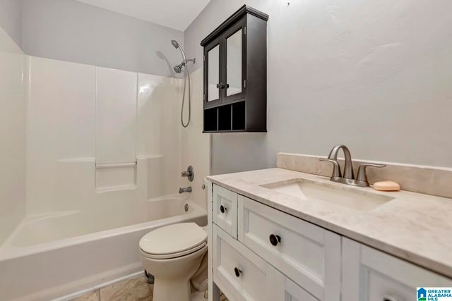 4710 HOLLOW LANE, Helena, AL 35080