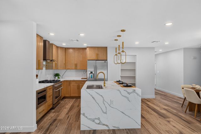 5302 E YALE Street, Phoenix, AZ 85008