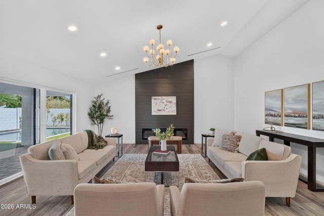 5302 E YALE Street, Phoenix, AZ 85008